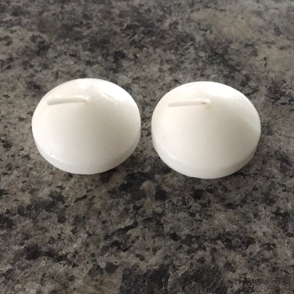 Two Tea Light Candles - Picture 1 of 7
